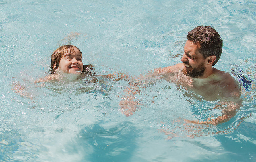 How To Teach Children To Swim On Holiday
